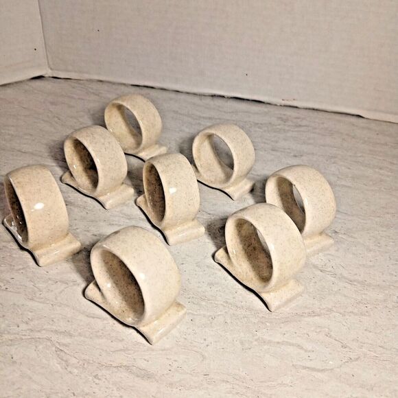 8 Mikasa Ex-100 Made in Japan Napkin Rings, Garden Club Day Dream Cream Color. - Picture 2 of 3